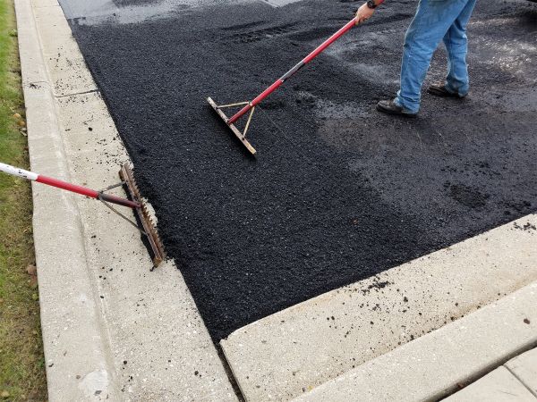 Cost of Asphalt Driveway Service in Fairfield